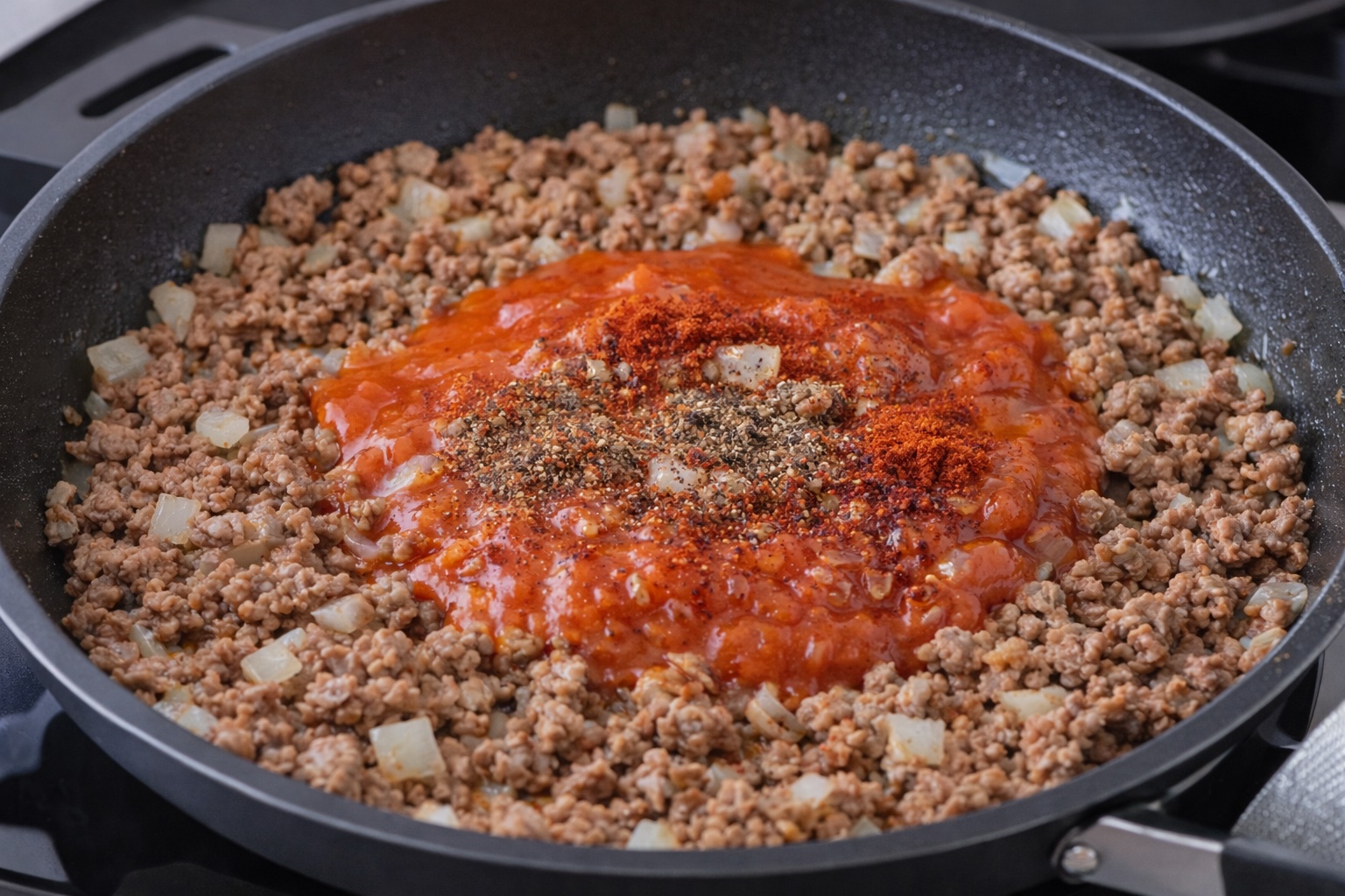 Musaca de cartofi cu carne tocata