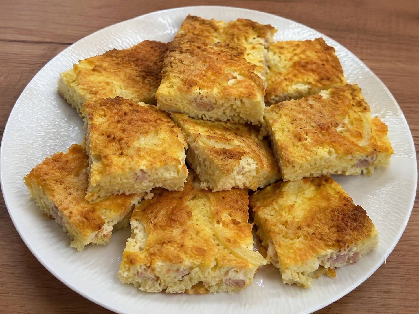 Reteta de budinca de dovlecei cu branza si sunca
