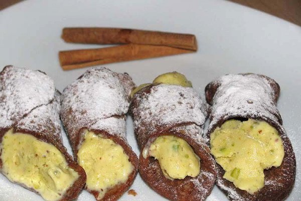Cannoli cu Inghetata de Fistic