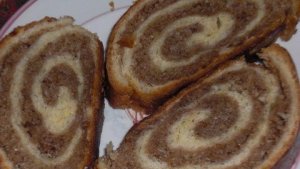 Cozonac cu nuca-reteta de la bunica