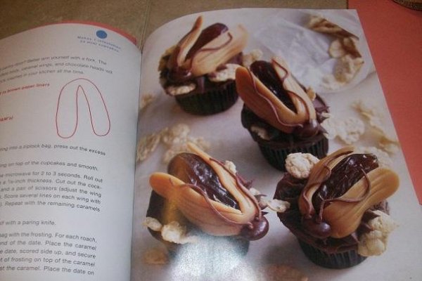 Cupcakes, Floricele Si... Alte Cele