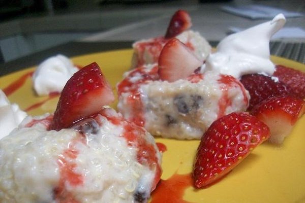 Quinoa Pudding (Budinca de Quinoa cu Stafide)