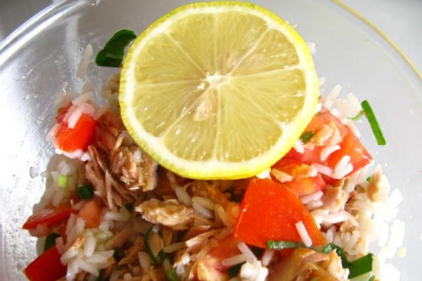 Salata de Ton cu Orez