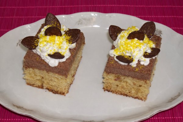 Prajitura cu crema de nuca si cafea