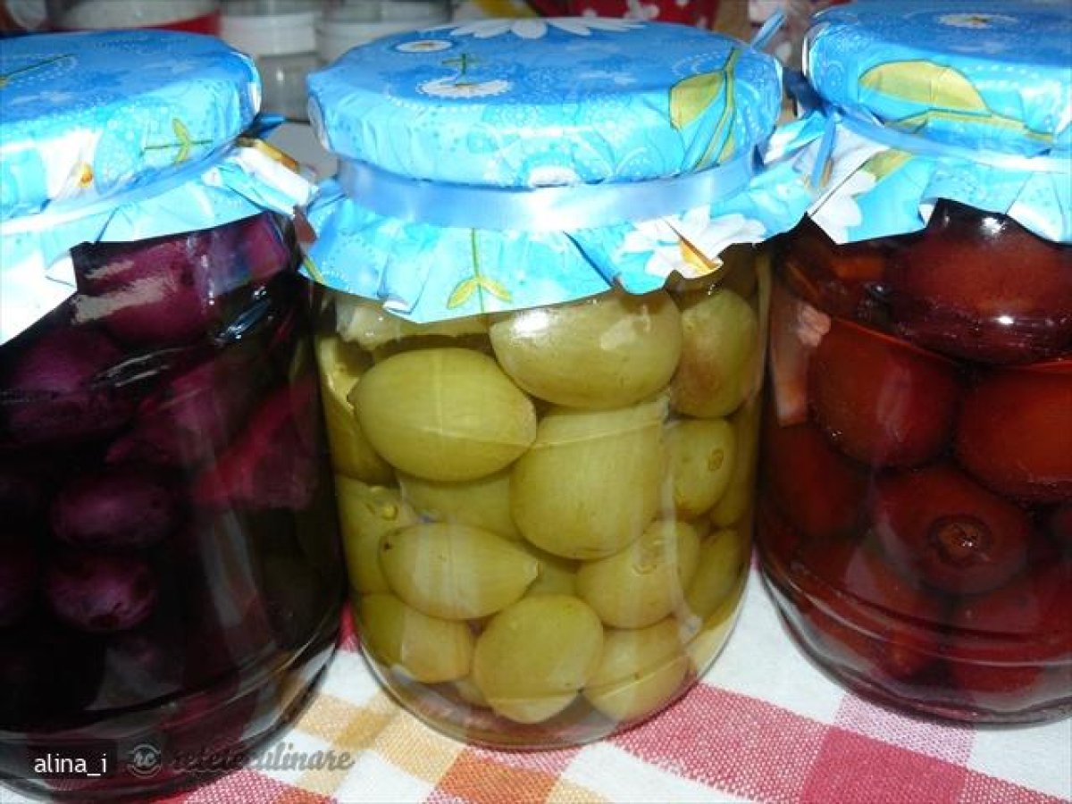 Compot (pentru Iarna) | Conserve, muraturi | Reteteculinare.RO