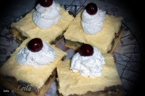Prajitura cu Mere si Crema de Vanilie