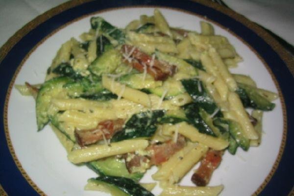 Carbonara cu dovlecei