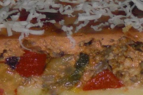 Tarta cu Ardei si Carne Tocata