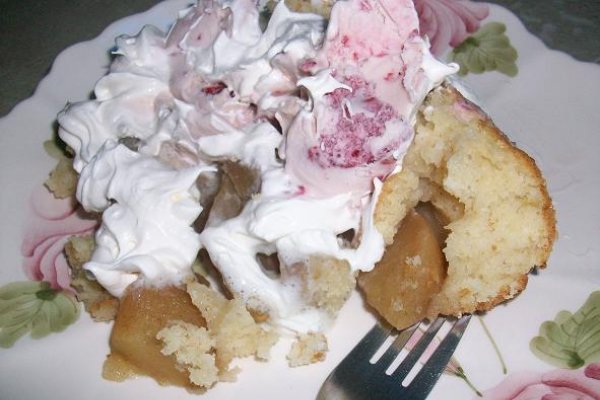 Placinta Peticita cu Mere (Apple Cobbler)