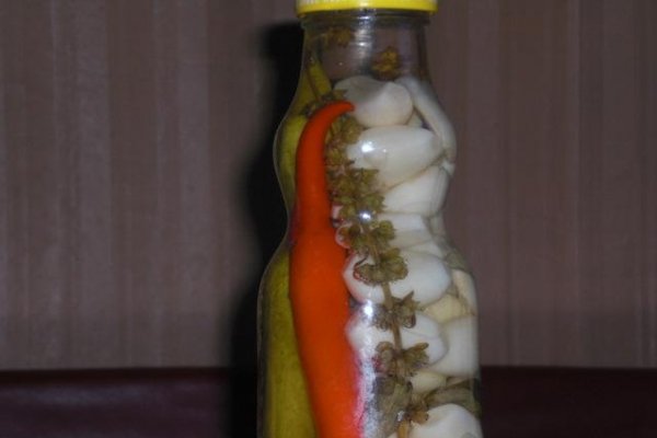 Usturoi Marinat-murat cu Aroma de Busuioc
