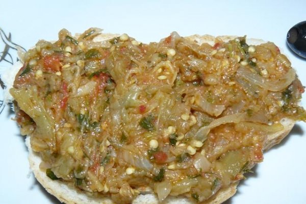 Salata cu Vinete si Rosii