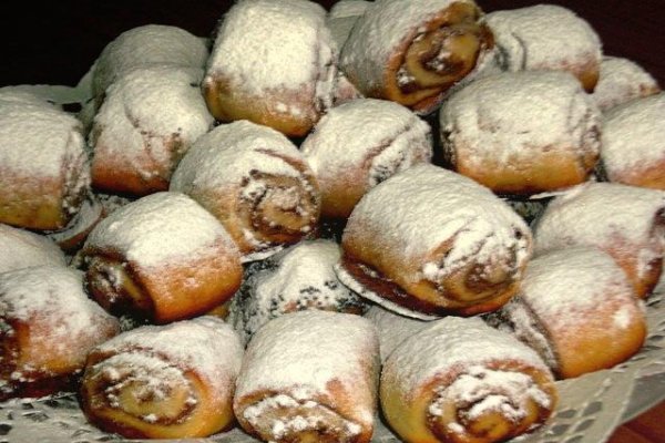 Cozonac cu Nuca in Bucatele