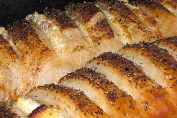 Foietaj cu Branza si Ardei Gras Rosu