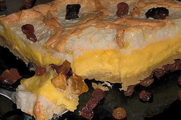 Prajitura cu Crema si Bezea de Lamaie