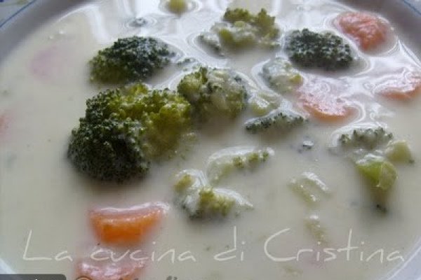 Supa de Branza si Brocoli (Brokkoli Käsesuppe)