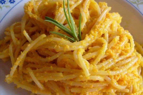 Spaghetti cu Pesto de Morcovi (Vegan)