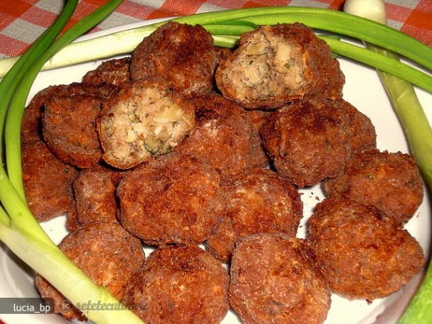 Chiftelute din Carne cu Cascaval | | Reteteculinare.RO