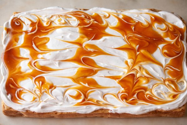 Tarta cu Mere, Sos Caramel si Mascarpone