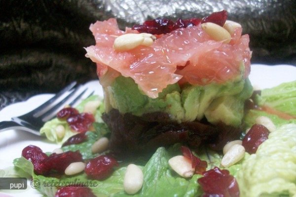 Salata de Iarna cu Sfecla Coapta, Avocado si Grapefruit