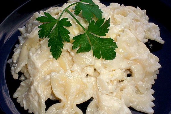 Farfalle cu Branza, Cascaval si Smantana