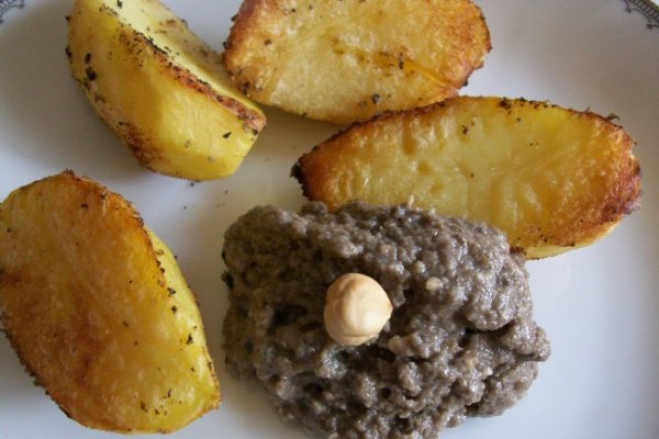 Pate de Ciuperci si Alune de Padure