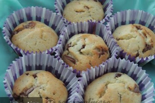 Muffins cu Ricotta si Ciocolata