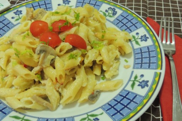 Penne Rigate cu Piept de Pui si Ciuperci, la Cuptor