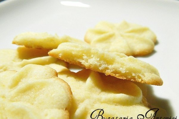 Biscuiti (Fara Oua)