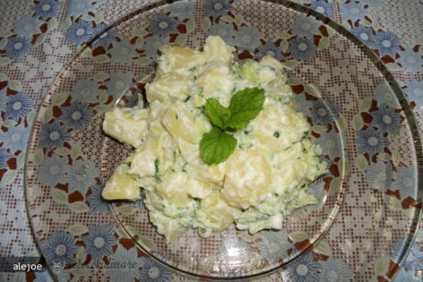 Salata de Cartofi cu Tzatziki