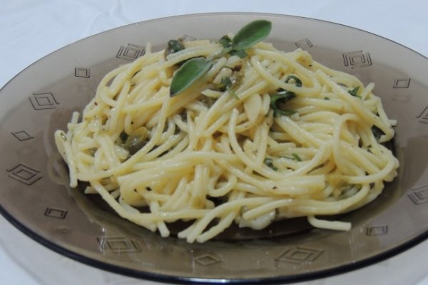 Spaghete cu Ulei de Masline, Aromatizat si Capere