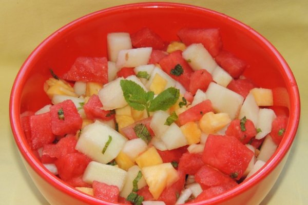 Salata de Fructe cu Menta