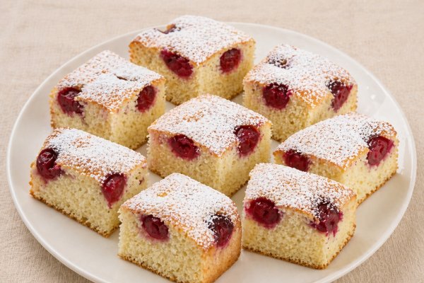 Prajitura Puf cu Cirese