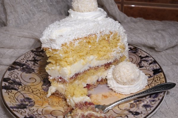 Tort Raffaello cu Zmeura