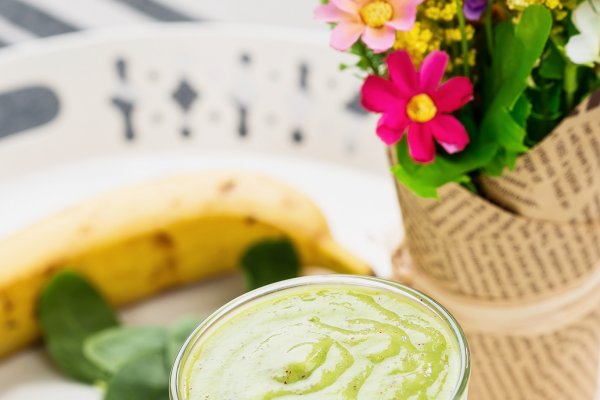 Avocado-kiwi Smoothie