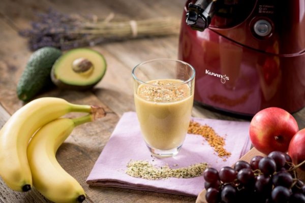 Glowing Skin - un smoothie special creat de Carmen Bruma la storcatorul Kuvings