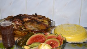 Harbuji (pepeni verzi) murati, cu friptura de cocos de tara