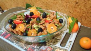Salata cu carne si clementine
