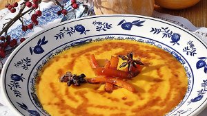 Supa crema de dovleac cu aroma de anason si baghetele caramelizate