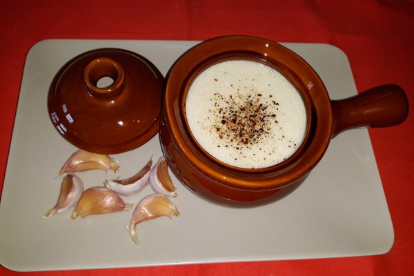 Supa crema de usturoi