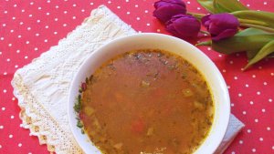 Ciorba de fasole verde acrita cu zeama de varza