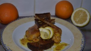 Piept de pui in sos de portocale