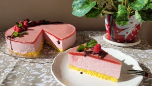 Cheesecake cu capsuni