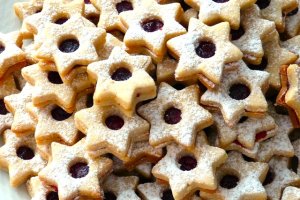 Fursecuri Linzer de casa, stelute cu gem