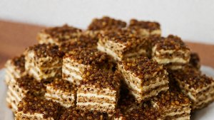 Prajitura cu nuca - reteta de casa