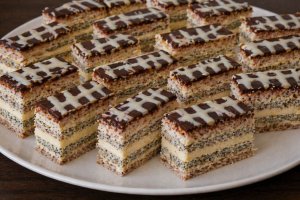 Prajitura cu nuca, mac si cocos