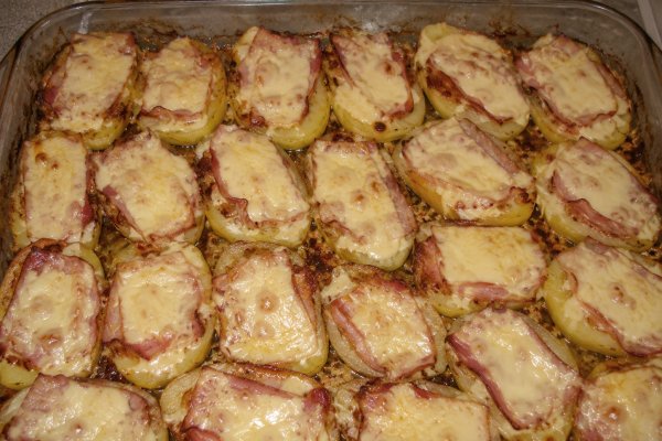 Reteta de cartofi umpluti la cuptor